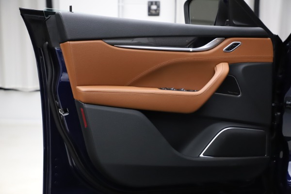 New 2021 Maserati Levante S Q4 GranSport for sale $100,185 at Maserati of Greenwich in Greenwich CT 06830 17