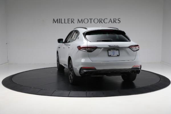 Used 2021 Maserati Levante Q4 for sale Sold at Maserati of Greenwich in Greenwich CT 06830 9