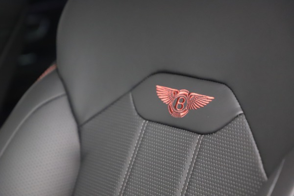 New 2021 Bentley Bentayga V8 for sale $213,720 at Maserati of Greenwich in Greenwich CT 06830 22