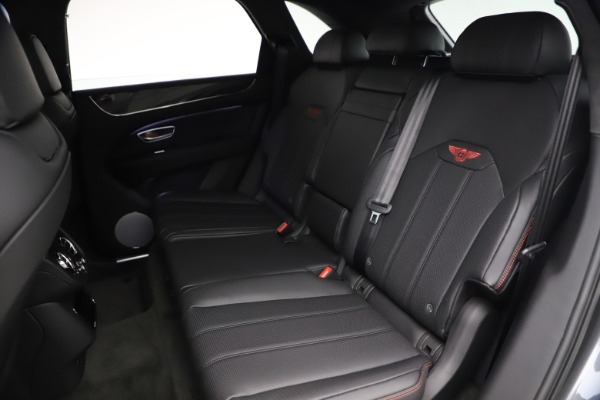 New 2021 Bentley Bentayga V8 for sale $213,720 at Maserati of Greenwich in Greenwich CT 06830 25