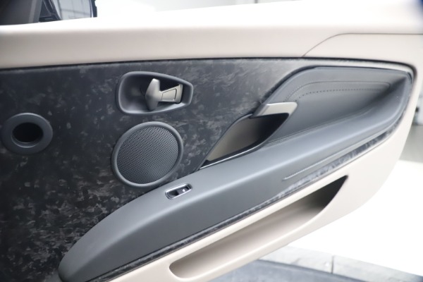 New 2021 Aston Martin DB11 Volante Convertible for sale $270,386 at Maserati of Greenwich in Greenwich CT 06830 24