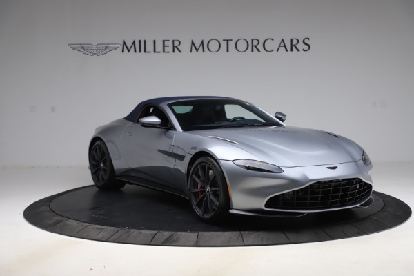 Used 2021 Aston Martin Vantage Roadster for sale $139,900 at Maserati of Greenwich in Greenwich CT 06830 20