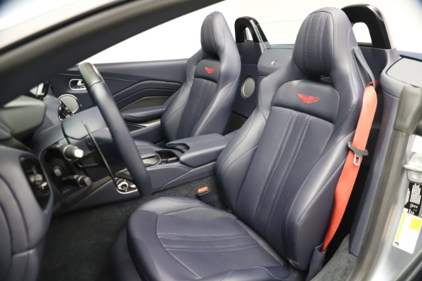 Used 2021 Aston Martin Vantage Roadster for sale $139,900 at Maserati of Greenwich in Greenwich CT 06830 23