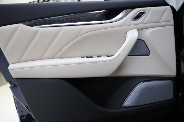 New 2021 Maserati Levante S Q4 GranLusso for sale $106,235 at Maserati of Greenwich in Greenwich CT 06830 17