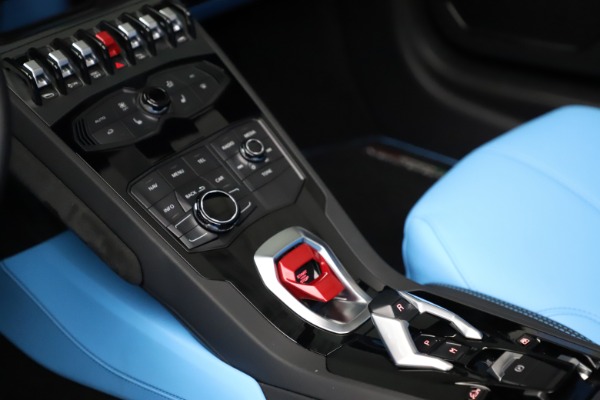 Used 2016 Lamborghini Huracan LP 610-4 Spyder for sale Sold at Maserati of Greenwich in Greenwich CT 06830 22
