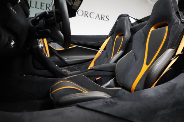 Used 2020 McLaren 720S Spider for sale Sold at Maserati of Greenwich in Greenwich CT 06830 25