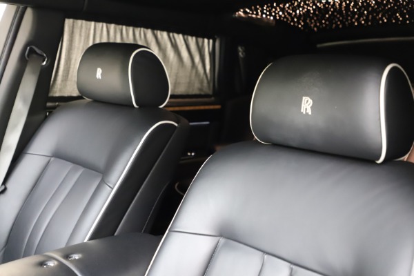 Used 2015 Rolls-Royce Phantom EWB for sale $299,900 at Maserati of Greenwich in Greenwich CT 06830 10