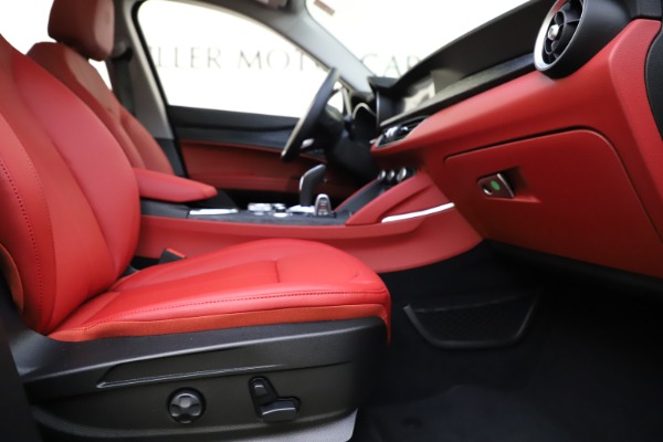 New 2021 Alfa Romeo Stelvio Q4 for sale Sold at Maserati of Greenwich in Greenwich CT 06830 22