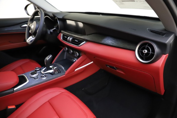 New 2021 Alfa Romeo Stelvio Q4 for sale Sold at Maserati of Greenwich in Greenwich CT 06830 22
