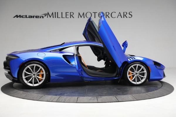 New 2023 McLaren Artura for sale Sold at Maserati of Greenwich in Greenwich CT 06830 18