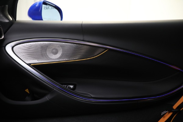 New 2023 McLaren Artura for sale $277,250 at Maserati of Greenwich in Greenwich CT 06830 28