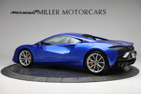New 2023 McLaren Artura for sale $277,250 at Maserati of Greenwich in Greenwich CT 06830 3