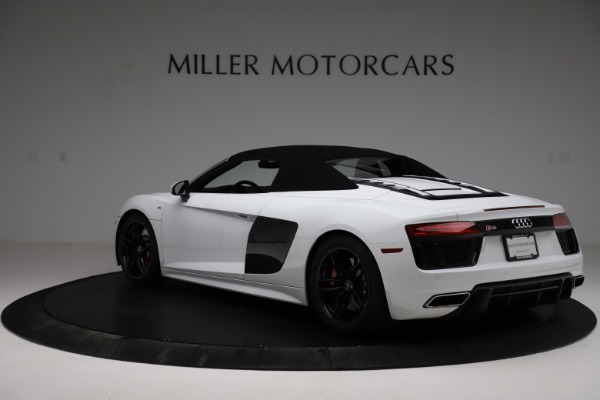 Used 2018 Audi R8 Spyder for sale Sold at Maserati of Greenwich in Greenwich CT 06830 18