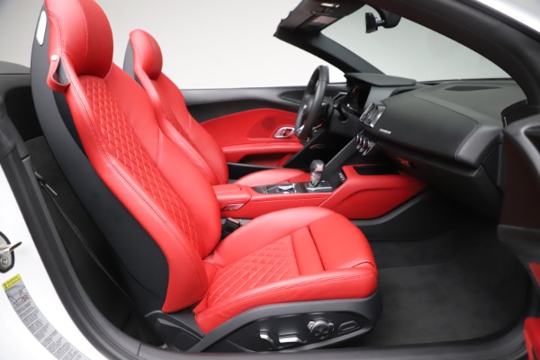 Used 2018 Audi R8 Spyder for sale Sold at Maserati of Greenwich in Greenwich CT 06830 22