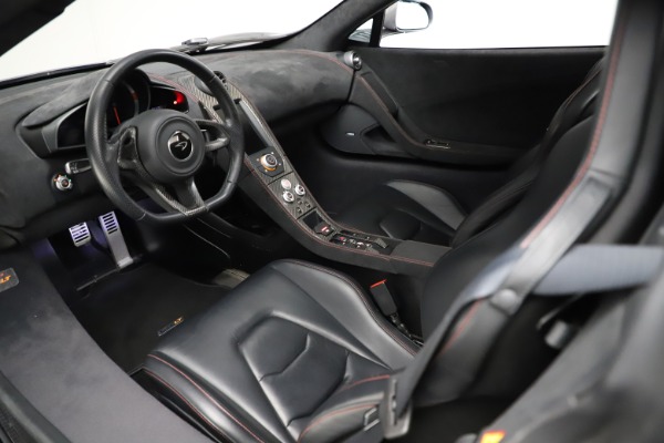 Used 2016 McLaren 675LT Spider for sale $275,900 at Maserati of Greenwich in Greenwich CT 06830 22