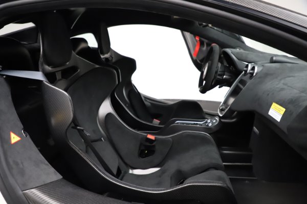 New 2020 McLaren 620R for sale $312,605 at Maserati of Greenwich in Greenwich CT 06830 21