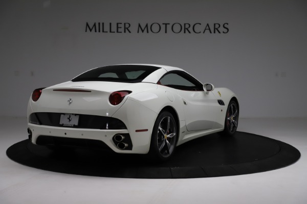 Used 2014 Ferrari California 30 for sale Sold at Maserati of Greenwich in Greenwich CT 06830 17