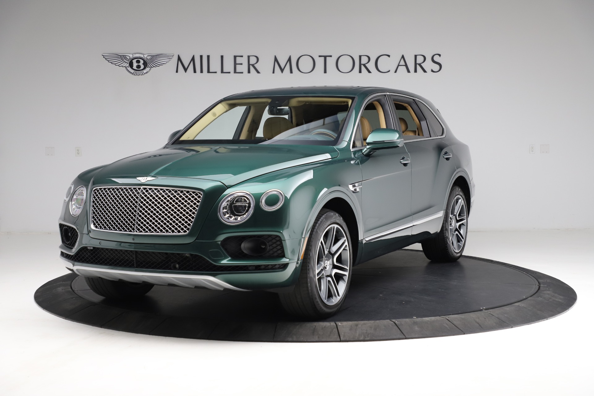 Used 2018 Bentley Bentayga W12 Signature Edition for sale Sold at Maserati of Greenwich in Greenwich CT 06830 1