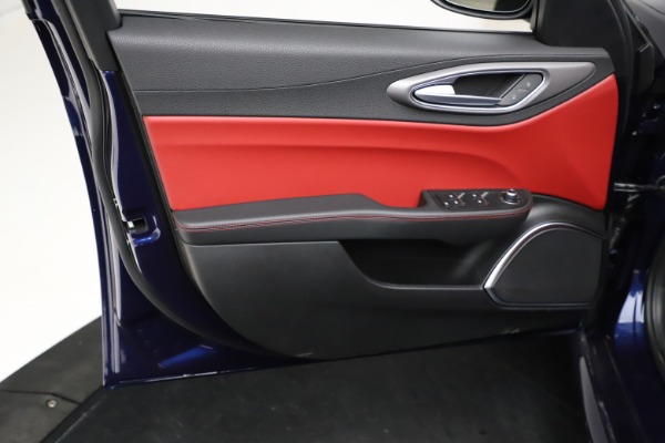 New 2021 Alfa Romeo Giulia Ti Sport for sale $54,050 at Maserati of Greenwich in Greenwich CT 06830 18