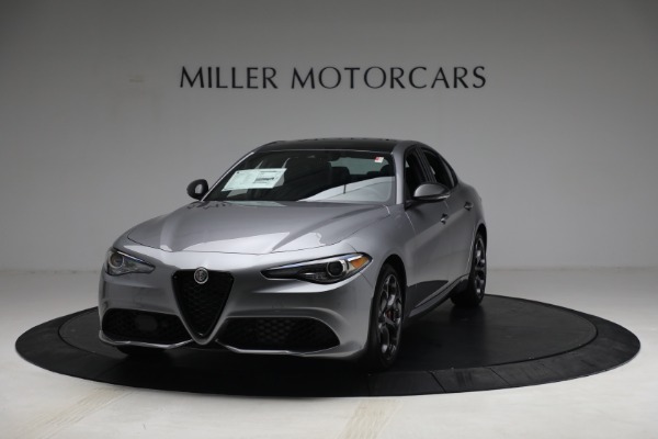 Used 2021 Alfa Romeo Giulia Ti Sport Q4 for sale Sold at Maserati of Greenwich in Greenwich CT 06830 1