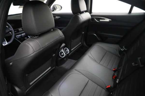 New 2021 Alfa Romeo Giulia Ti Sport Q4 for sale Sold at Maserati of Greenwich in Greenwich CT 06830 15