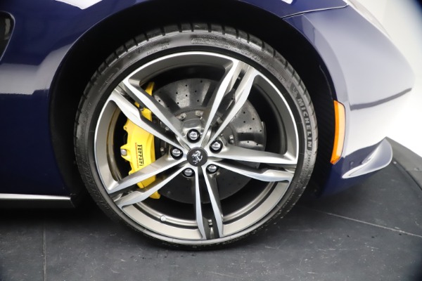 Used 2018 Ferrari GTC4Lusso for sale $289,900 at Maserati of Greenwich in Greenwich CT 06830 26