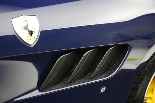 Used 2018 Ferrari GTC4Lusso for sale $289,900 at Maserati of Greenwich in Greenwich CT 06830 27