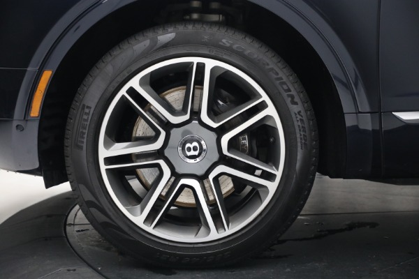 Used 2018 Bentley Bentayga W12 Signature for sale $109,900 at Maserati of Greenwich in Greenwich CT 06830 15
