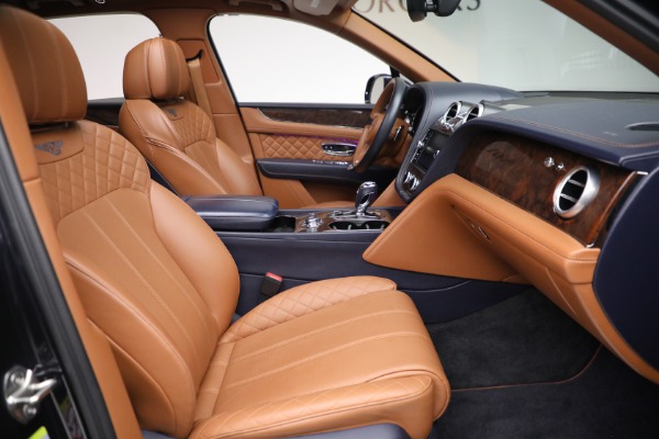 Used 2018 Bentley Bentayga W12 Signature for sale $109,900 at Maserati of Greenwich in Greenwich CT 06830 25
