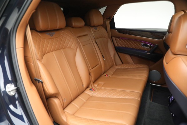 Used 2018 Bentley Bentayga W12 Signature for sale $109,900 at Maserati of Greenwich in Greenwich CT 06830 28