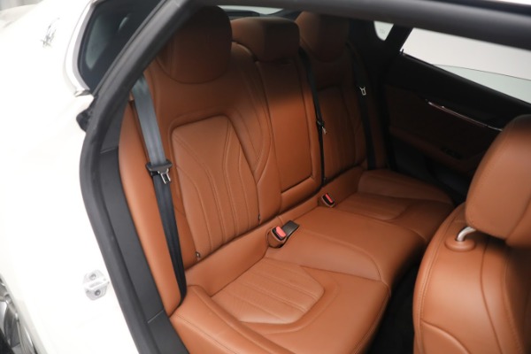 Used 2021 Maserati Quattroporte S Q4 GranLusso for sale Sold at Maserati of Greenwich in Greenwich CT 06830 21