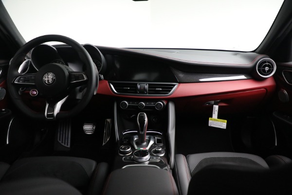 New 2021 Alfa Romeo Giulia Quadrifoglio for sale Sold at Maserati of Greenwich in Greenwich CT 06830 16