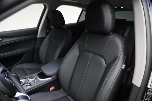 New 2021 Alfa Romeo Stelvio Ti for sale $51,955 at Maserati of Greenwich in Greenwich CT 06830 14