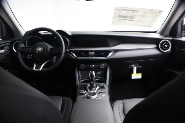 New 2021 Alfa Romeo Stelvio Ti for sale $51,955 at Maserati of Greenwich in Greenwich CT 06830 15