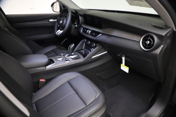 New 2021 Alfa Romeo Stelvio Ti for sale $51,955 at Maserati of Greenwich in Greenwich CT 06830 19