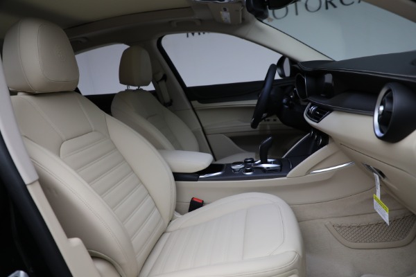 New 2021 Alfa Romeo Stelvio Ti Q4 for sale Sold at Maserati of Greenwich in Greenwich CT 06830 28