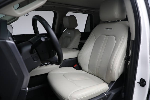 Used 2019 Ford Expedition MAX Platinum for sale Sold at Maserati of Greenwich in Greenwich CT 06830 14
