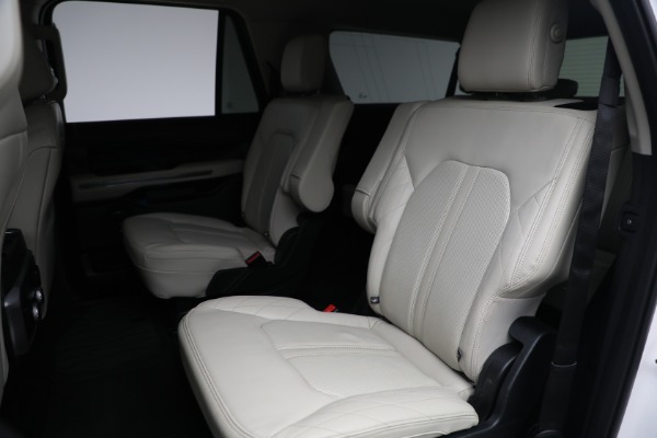 Used 2019 Ford Expedition MAX Platinum for sale Sold at Maserati of Greenwich in Greenwich CT 06830 16