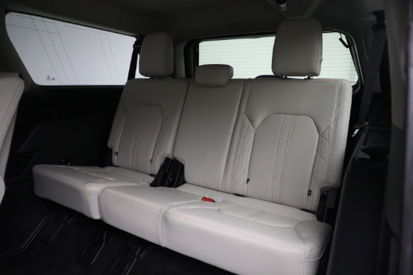 Used 2019 Ford Expedition MAX Platinum for sale Sold at Maserati of Greenwich in Greenwich CT 06830 17