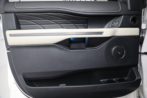 Used 2019 Ford Expedition MAX Platinum for sale Sold at Maserati of Greenwich in Greenwich CT 06830 18