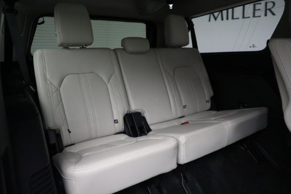 Used 2019 Ford Expedition MAX Platinum for sale Sold at Maserati of Greenwich in Greenwich CT 06830 23