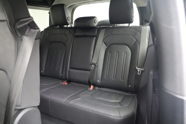 Used 2021 Land Rover Defender 90 First Edition for sale Sold at Maserati of Greenwich in Greenwich CT 06830 19