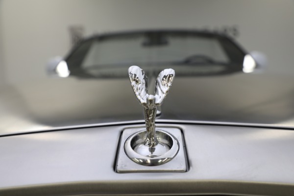 Used 2017 Rolls-Royce Phantom Drophead Coupe for sale Sold at Maserati of Greenwich in Greenwich CT 06830 25