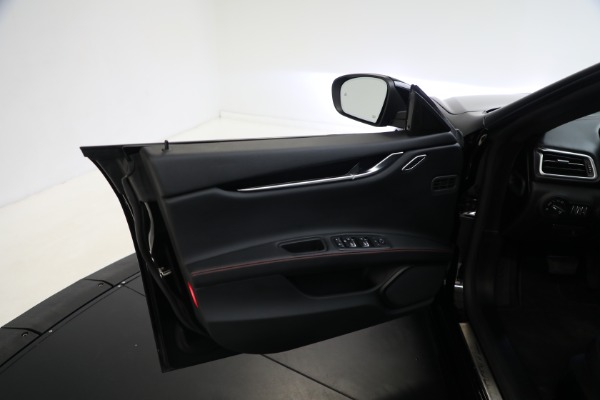 Used 2021 Maserati Ghibli SQ4 for sale Sold at Maserati of Greenwich in Greenwich CT 06830 19