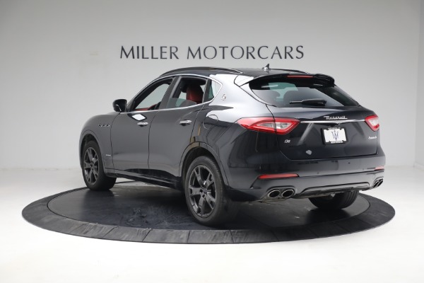 Used 2018 Maserati Levante GranSport for sale Sold at Maserati of Greenwich in Greenwich CT 06830 4