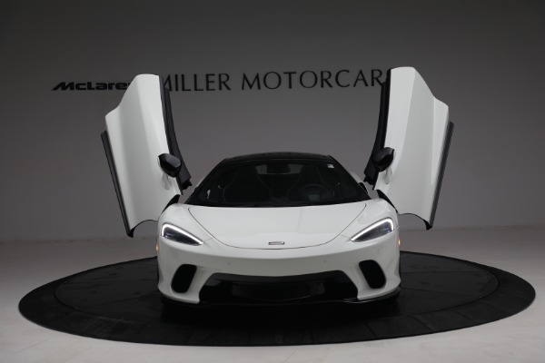 New 2021 McLaren GT Luxe for sale $217,205 at Maserati of Greenwich in Greenwich CT 06830 13