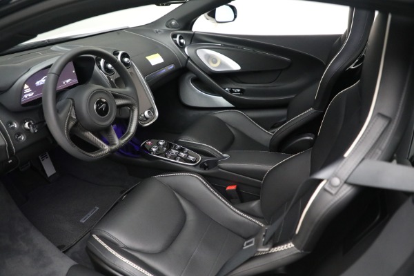 New 2021 McLaren GT Luxe for sale $217,205 at Maserati of Greenwich in Greenwich CT 06830 17