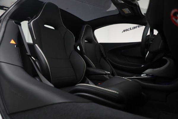 New 2021 McLaren GT Luxe for sale $217,205 at Maserati of Greenwich in Greenwich CT 06830 23