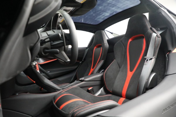New 2021 McLaren 720S Spider for sale $399,120 at Maserati of Greenwich in Greenwich CT 06830 26