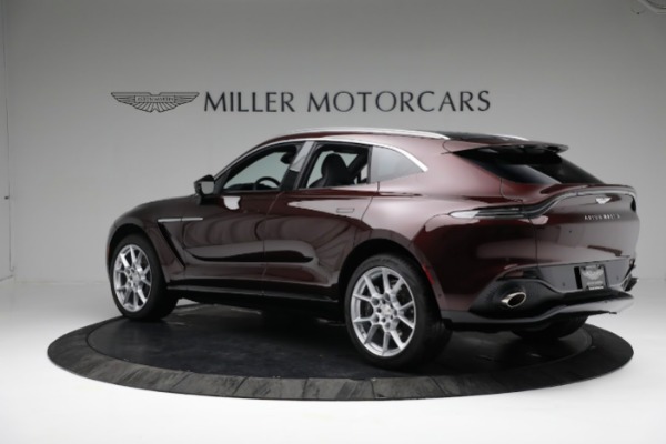 Used 2021 Aston Martin DBX for sale $181,900 at Maserati of Greenwich in Greenwich CT 06830 3
